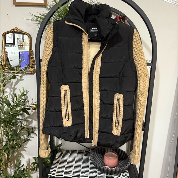 Women's Black Puffer Jacket with sweater detail on the arms size small - Picture 2 of 9